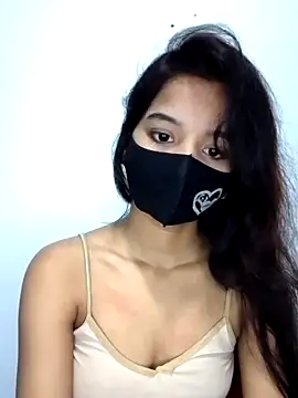 Snapshot of Orna-1 chatting on 03.13.25 Orna-1 online show from 03.13.25