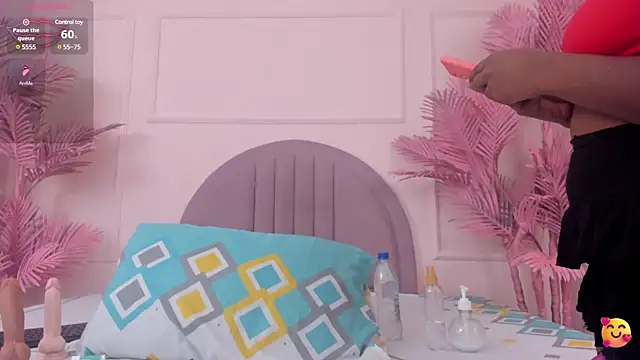 Hanaahquinn online show from 03.10.25