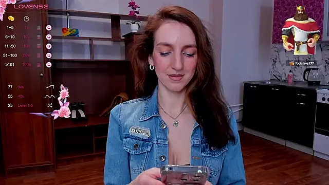 Snapshot of desired_zzoya chatting on 03.08.25 desired zzoya online show from 03.08.25