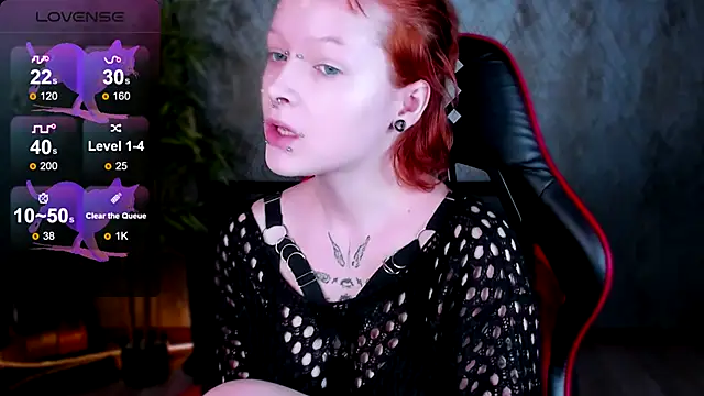 Snapshot of NicoleFlloret chatting on 09.30.25 NicoleFlloret online show from 09.30.25