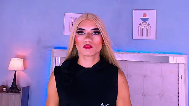 Snapshot of Emily_Castillo_1 chatting on 09.16.25 Emily Castillo 1 online show from 09.16.25