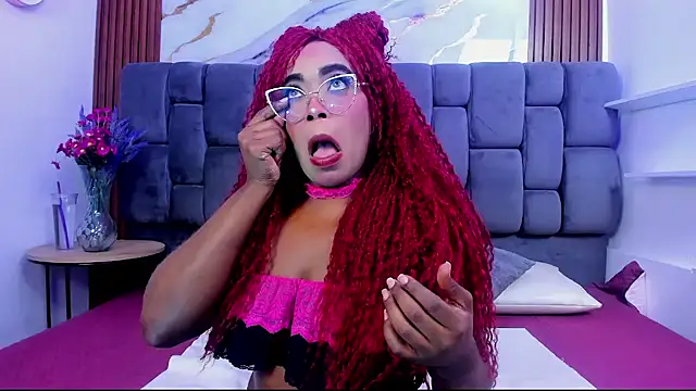 CandyMartinez  online show from 11.21.25