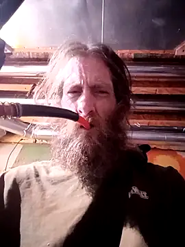 Snapshot of SirJonBradley chatting on 09.16.25 SirJonBradley online show from 09.16.25