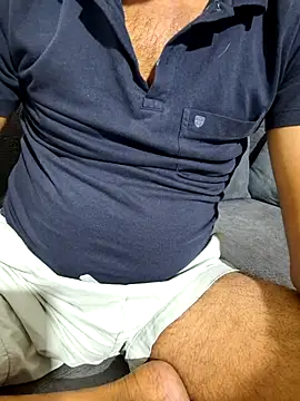 Snapshot of Decant_Ruhi143 chatting on 10.08.25 Decant Ruhi143 online show from 10.08.25