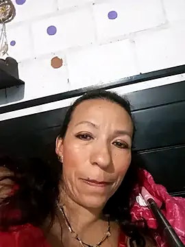 Snapshot of Antonela45 chatting on 03.15.25 Antonela45 online show from 03.15.25