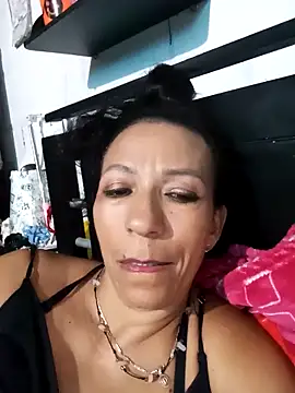 Snapshot of Antonela45 chatting on 03.16.25 Antonela45 online show from 03.16.25