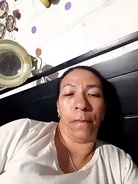 Snapshot of Antonela45 chatting on 09.16.25 Antonela45 online show from 09.16.25