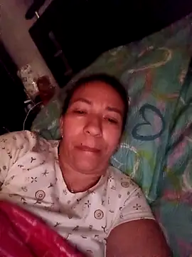 Snapshot of Antonela45 chatting on 09.20.25 Antonela45 online show from 09.20.25