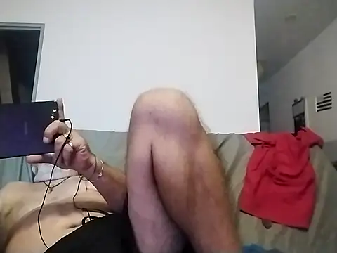 Snapshot of coolbrady17 chatting on 03.20.25 coolbrady17 online show from 03.20.25