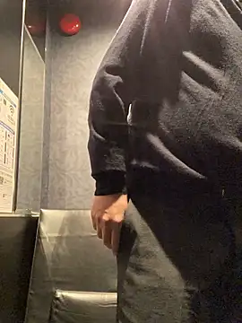 waka3232 online show from 10.28.25