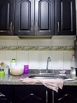 Snapshot of victoria_wayne chatting on 10.03.25 victoria wayne online show from 10.03.25