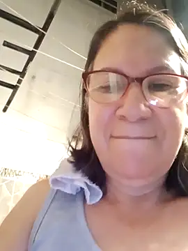 Snapshot of victoria_wayne chatting on 10.22.25 victoria wayne online show from 10.22.25