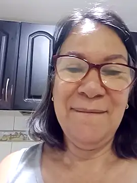 Snapshot of victoria_wayne chatting on 10.24.25 victoria wayne online show from 10.24.25