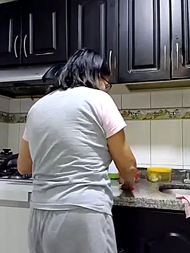 Snapshot of victoria_wayne chatting on 10.25.25 victoria wayne online show from 10.25.25