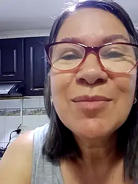 Snapshot of victoria_wayne chatting on 10.30.25 victoria wayne online show from 10.30.25