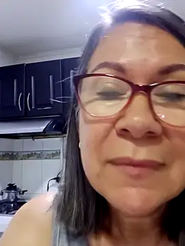 Snapshot of victoria_wayne chatting on 11.05.25 victoria wayne online show from 11.05.25