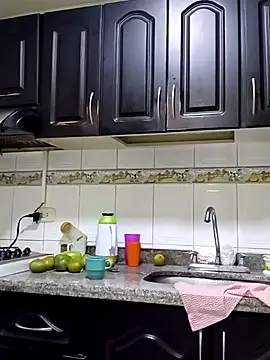 Snapshot of victoria_wayne chatting on 12.01.25 victoria wayne online show from 12.01.25