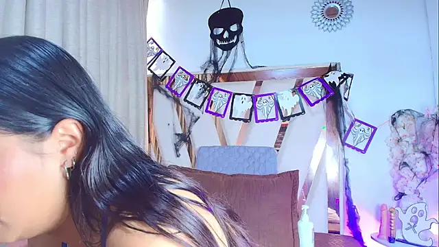 Snapshot of AvaX_777 chatting on 10.16.25 AvaX 777 online show from 10.16.25