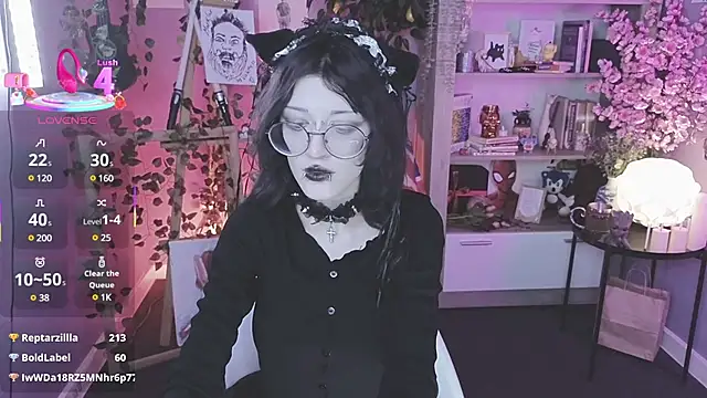 Snapshot of Setsunai_ chatting on 03.20.25 Setsunai online show from 03.20.25