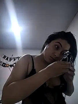 esmeralda jadees online show from 10.30.25