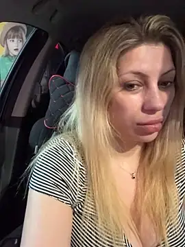 Snapshot of Alicedream5 chatting on 03.18.25 Alicedream5 online show from 03.18.25