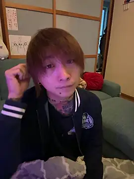 ryokunero online show from 11.05.25