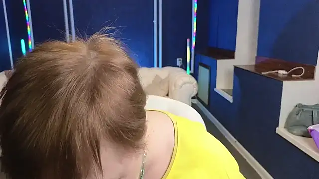 Snapshot of Kira_Kenet chatting on 03.11.25 Kira Kenet online show from 03.11.25