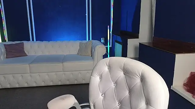 Snapshot of Kira_Kenet chatting on 03.12.25 Kira Kenet online show from 03.12.25