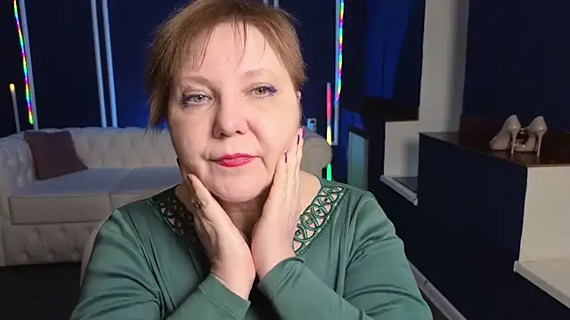 Snapshot of Kira_Kenet chatting on 03.15.25 Kira Kenet online show from 03.15.25