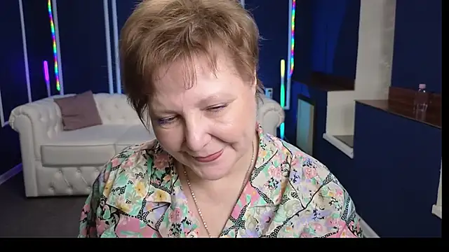 Snapshot of Kira_Kenet chatting on 03.17.25 Kira Kenet online show from 03.17.25