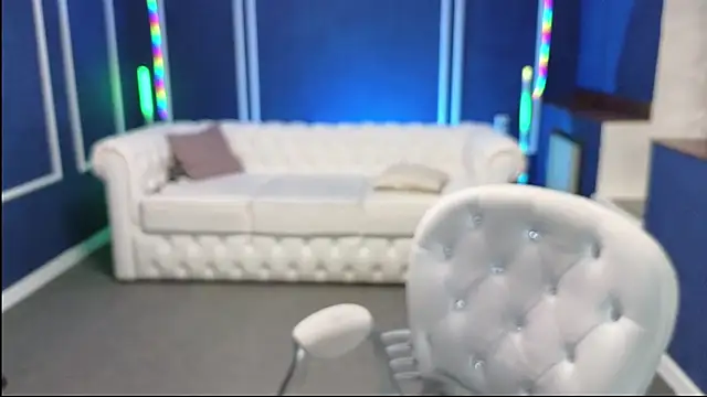 Snapshot of Kira_Kenet chatting on 03.22.25 Kira Kenet online show from 03.22.25