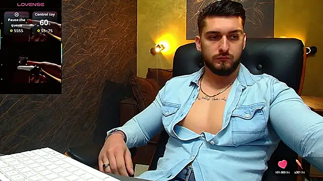 Snapshot of MatiasDean chatting on 09.15.25 MatiasDean online show from 09.15.25