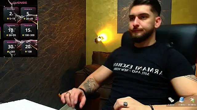 Snapshot of MatiasDean chatting on 10.09.25 MatiasDean online show from 10.09.25