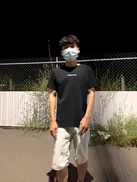 Snapshot of chipboo chatting on 09.20.25 chipboo online show from 09.20.25