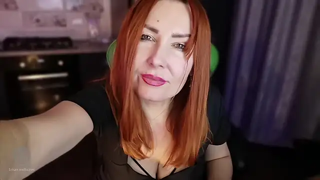 Snapshot of emlana chatting on 03.18.25 emlana online show from 03.18.25