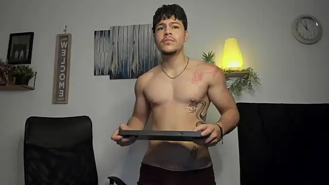 Snapshot of ares_parker2 chatting on 10.23.25 ares parker2 online show from 10.23.25