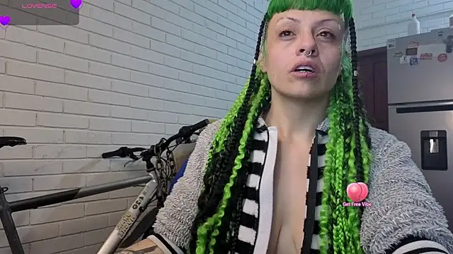 freyaa sorcerees online show from 09.14.25