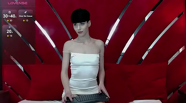 Snapshot of Roxxy_Rouge chatting on 03.21.25 Roxxy Rouge online show from 03.21.25
