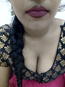 Snapshot of priya_00143 chatting on 11.02.25 priya 00143 online show from 11.02.25