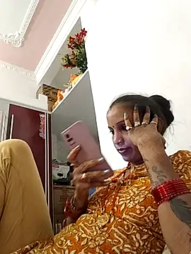 Snapshot of Hotty-Nidhi chatting on 10.14.25 Hotty-Nidhi online show from 10.14.25