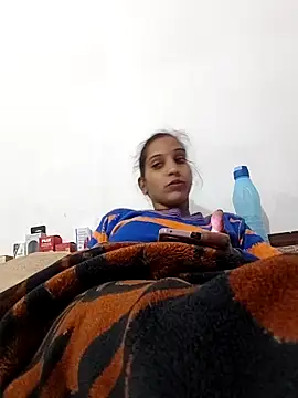 Hotty-Nidhi online show from 11.10.25