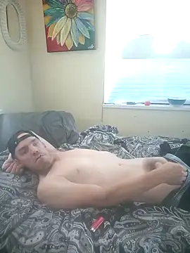 Snapshot of Slim_Whitey chatting on 10.04.25 Slim Whitey online show from 10.04.25