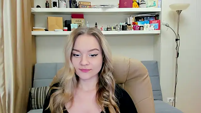 Snapshot of Kara_Smith_ chatting on 01.22.25 Kara Smith  online show from 01.22.25