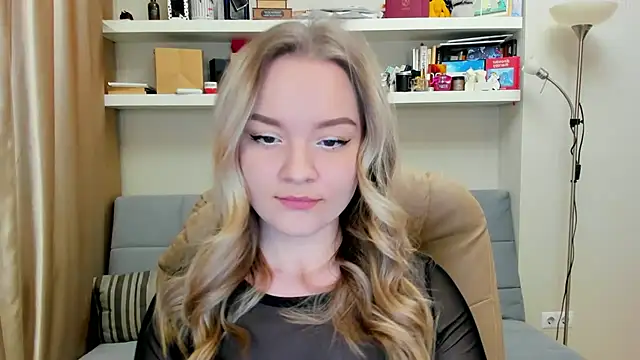 Snapshot of Kara_Smith_ chatting on 01.26.25 Kara Smith  online show from 01.26.25