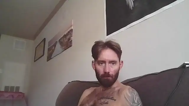 Snapshot of whowantsacreampie chatting on 10.05.25 whowantsacreampie online show from 10.05.25