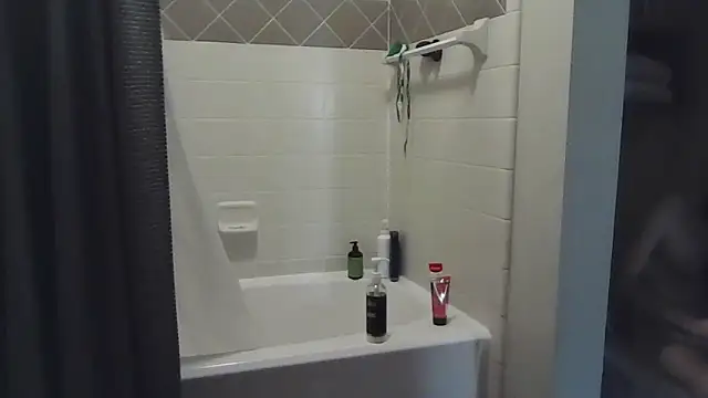 Snapshot of whowantsacreampie chatting on 10.07.25 whowantsacreampie online show from 10.07.25