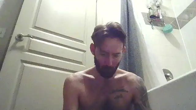 Snapshot of whowantsacreampie chatting on 10.11.25 whowantsacreampie online show from 10.11.25