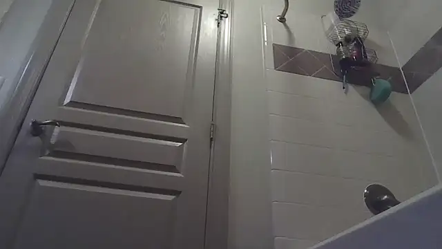 Snapshot of whowantsacreampie chatting on 10.22.25 whowantsacreampie online show from 10.22.25