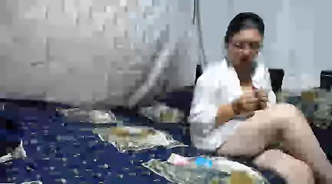 Snapshot of SHARONYJQVI chatting on 03.12.25 SHARONYJQVI online show from 03.12.25