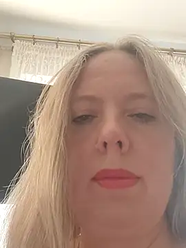 Snapshot of Irina3718 chatting on 09.12.25 Irina3718 online show from 09.12.25